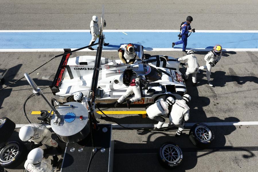  Porsche 919 Hybrid 2014 года  (фото 13 из 48)